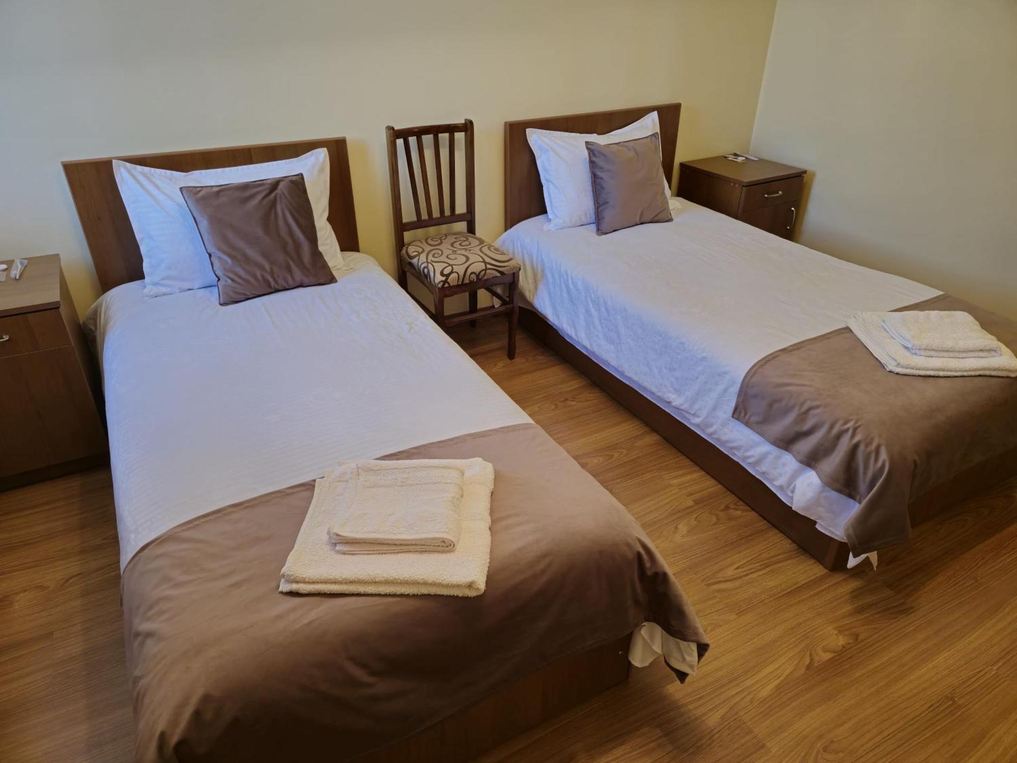 Zartonq Hotel Tat'ev Ngoại thất bức ảnh