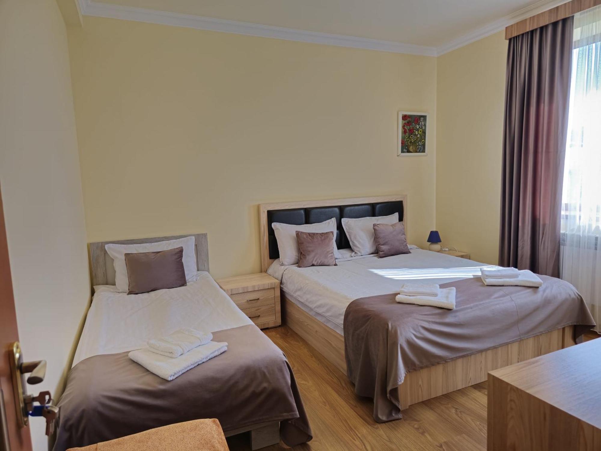 Zartonq Hotel Tat'ev Ngoại thất bức ảnh