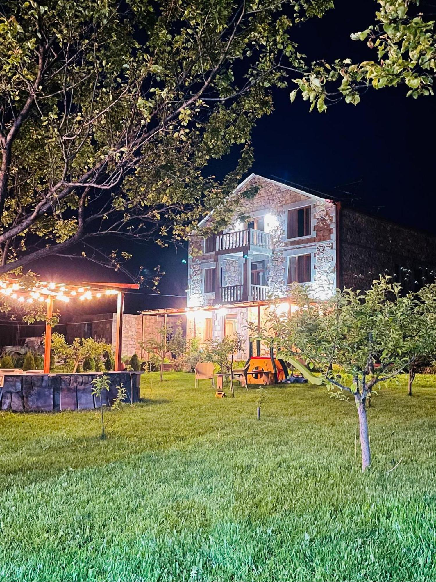 Zartonq Hotel Tat'ev Ngoại thất bức ảnh